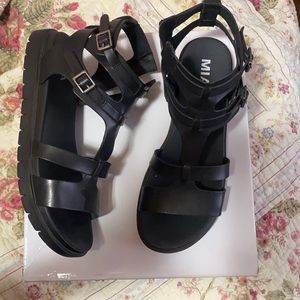 Black sandals